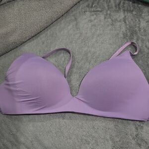 Victoria's Secret No Wire Bra 32D